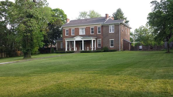 Rally Hill Manor: 319 W 8th St, Columbia, TN 38401